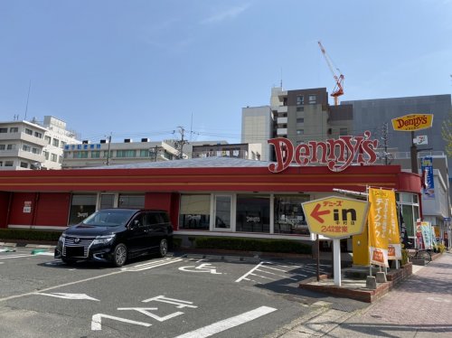 飲食店　デニーズ中村店（飲食店）まで341m