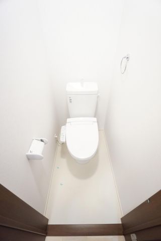 トイレ　※同物件・同タイプの写真です。