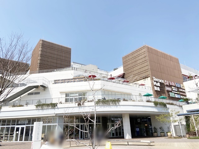 ショッピングセンター　テラスモール湘南店（ショッピングセンター）まで344m