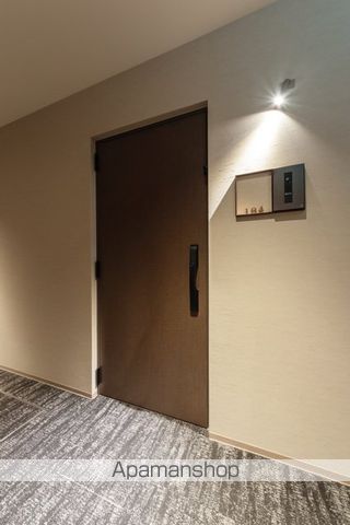MOCXION PREMIUM四谷大京町の玄関写真
