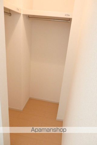 ＪＲ東海道本線 菊川駅 バス乗車時間：48分 最寄りバス停で下車 徒歩6分 2階建 築14年の内装写真