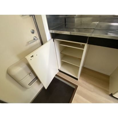 オリーブの内装写真