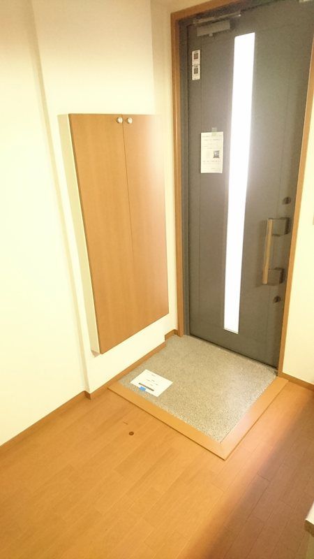 玄関　（別タイプ参考写真）エスポワール　北区中十条3