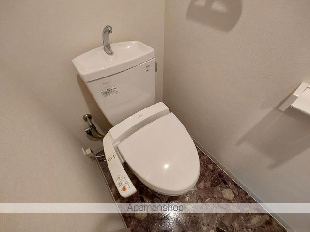 仙台市地下鉄南北線 長町一丁目駅 徒歩3分 13階建 築19年のトイレ写真