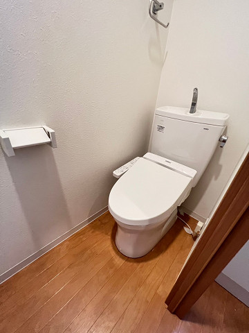 トイレ　落ち着いたトイレです