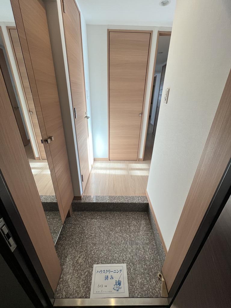日神パレステージ巣鴨の玄関写真