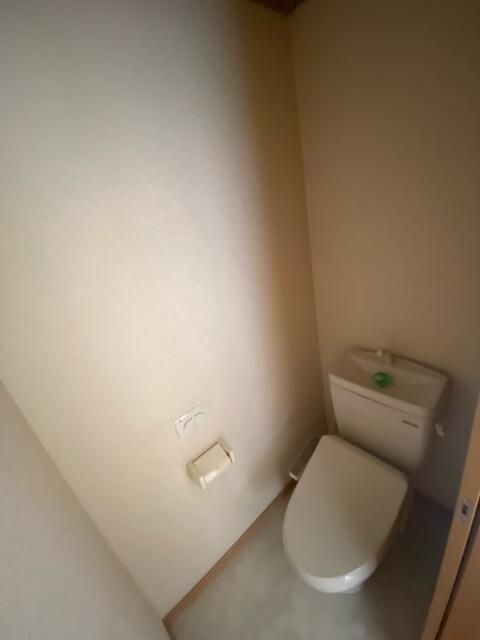 トイレ　別部屋参照写真