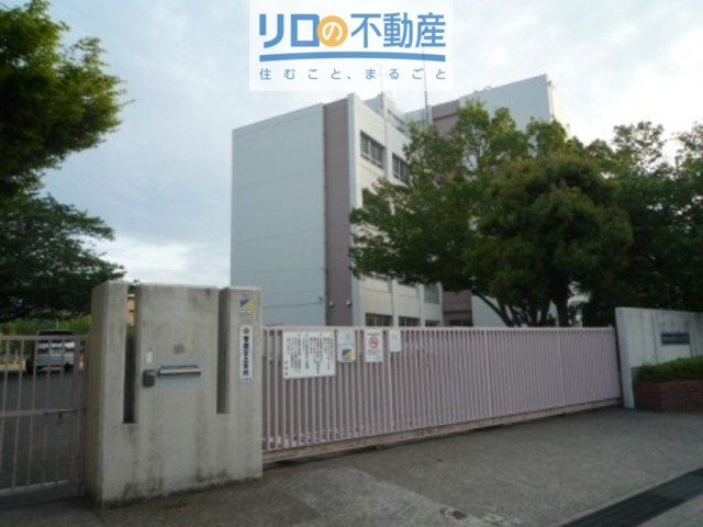 小学校　伊丹市立神津小学校（小学校）まで1125m