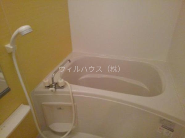 バス・シャワールーム　浴室乾燥機付き！
