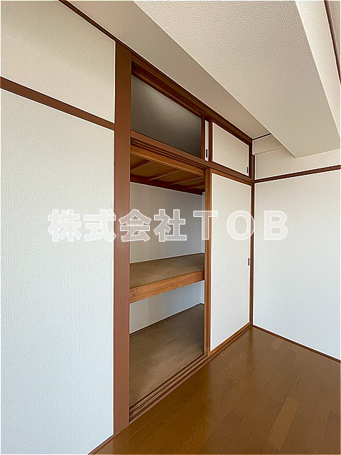 収納　洋室6帖　収納