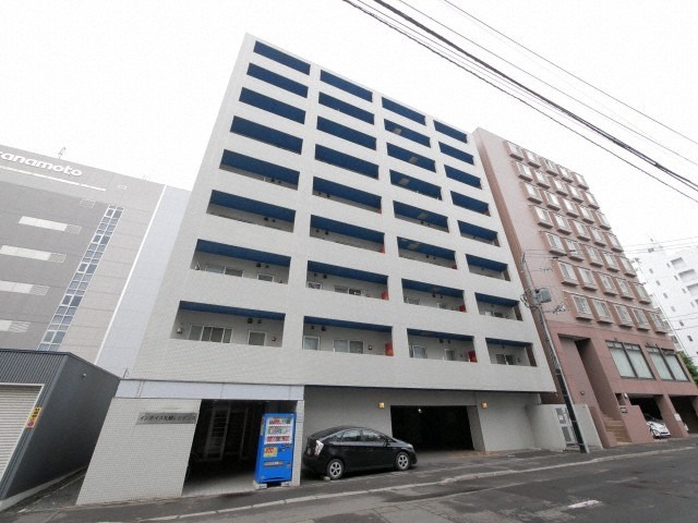地下鉄東西線 バスセンター前駅 徒歩3分 築22年