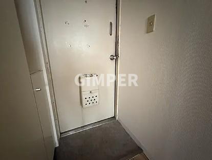 ＪＲ山手線 池袋駅 徒歩15分 5階建 築43年の玄関写真