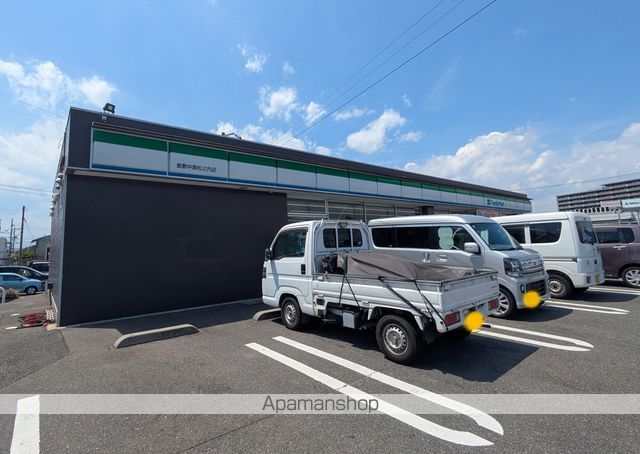コンビニ　ファミリーマート倉敷中島松之内店（コンビニ）まで442m