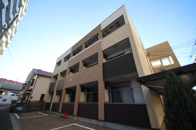阪神本線 出屋敷駅 徒歩8分 築15年