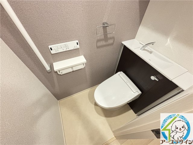 トイレ　同施工メーカーイメージ写真