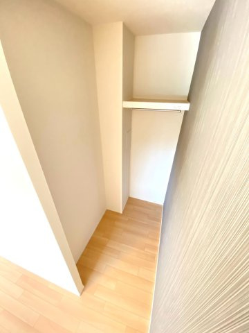 収納　洋室1　ウォークインクロゼット☆