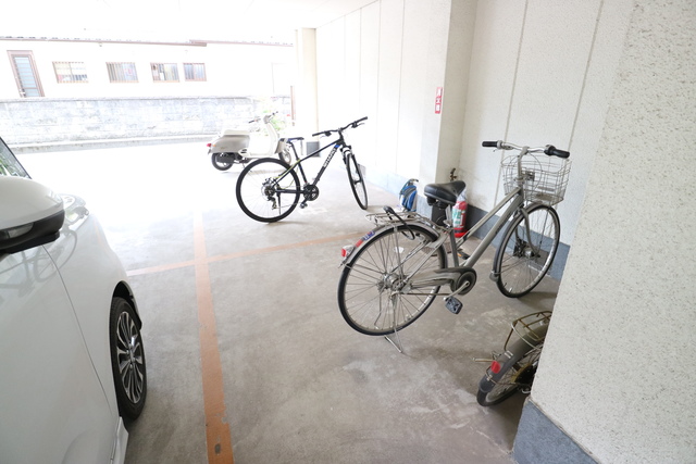 ＪＲ山陽本線 倉敷駅 徒歩14分 3階建 築37年の外観写真