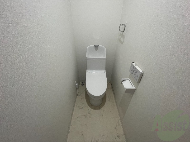トイレ　トイレにはウォシュレット便座がついているタイプになります。