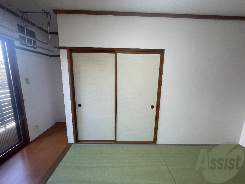 収納　収納は和室にあるこちらの押し入れになります。