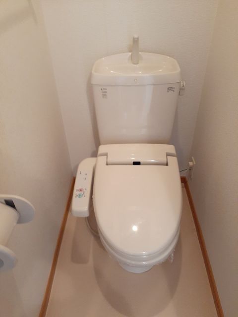 【ルミナーレ　Ａのトイレ】