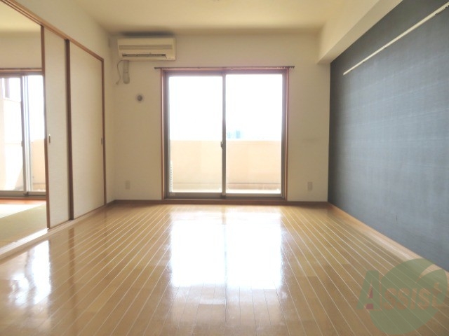 居室・リビング　広くてキレイなＬＤＫが広がっていて、充実した生活が送れそう。