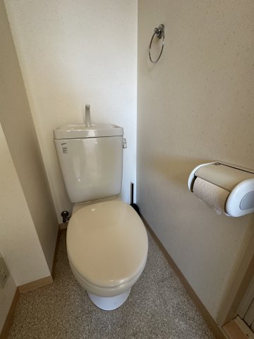 トイレ　別号室参考写真