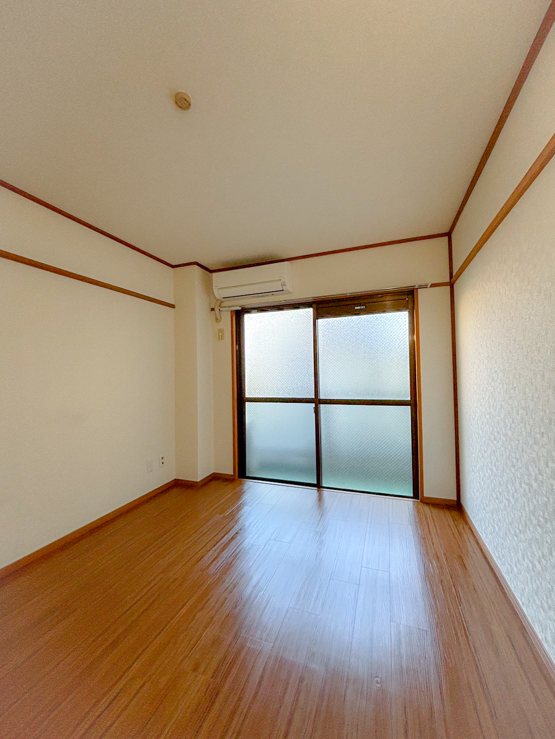 YOUR PLACEの内装写真