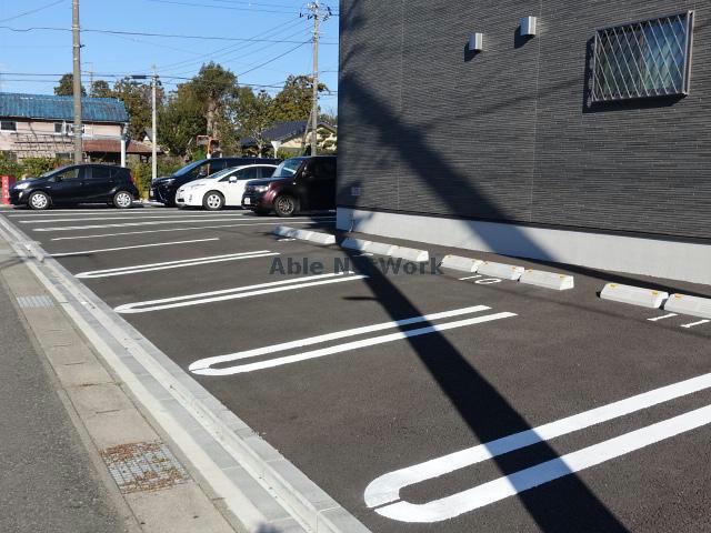 【袖ケ浦市横田のアパートの駐車場】