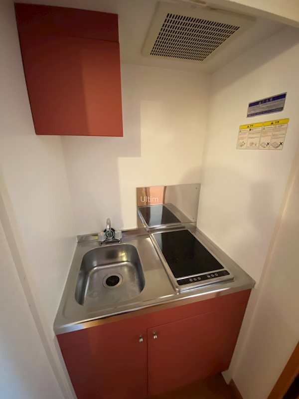 キッチン　※別のお部屋の写真です