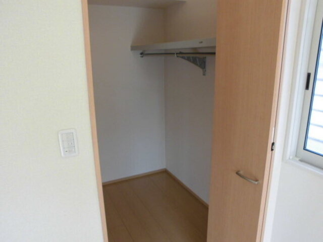 収納　ウォークインクローゼット