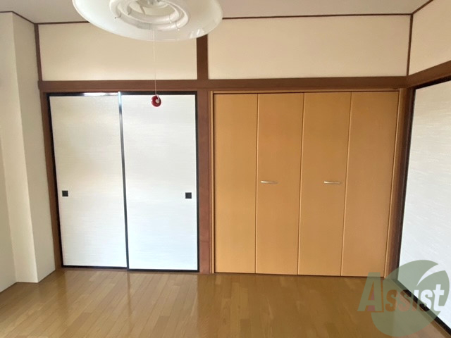 収納　収納がありました。お洋服や荷物はここへ。