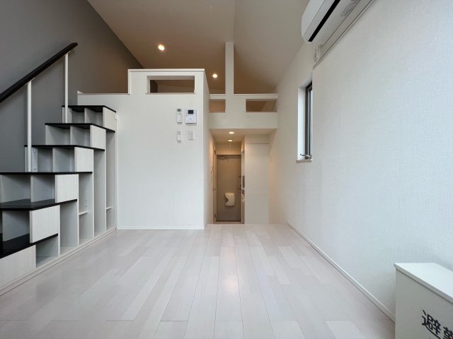 居室・リビング　別号室イメージの為、現状を優先致します。