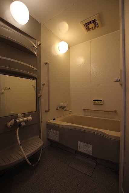 バス・シャワールーム　同物件別号室