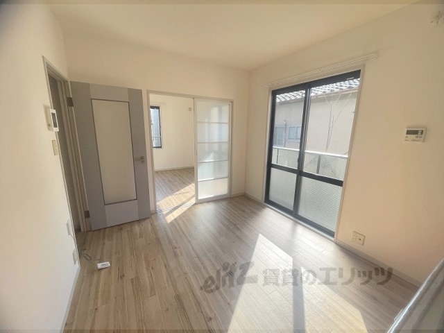 居室・リビング　洋室