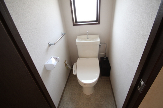 トイレ　※他号室の写真です
