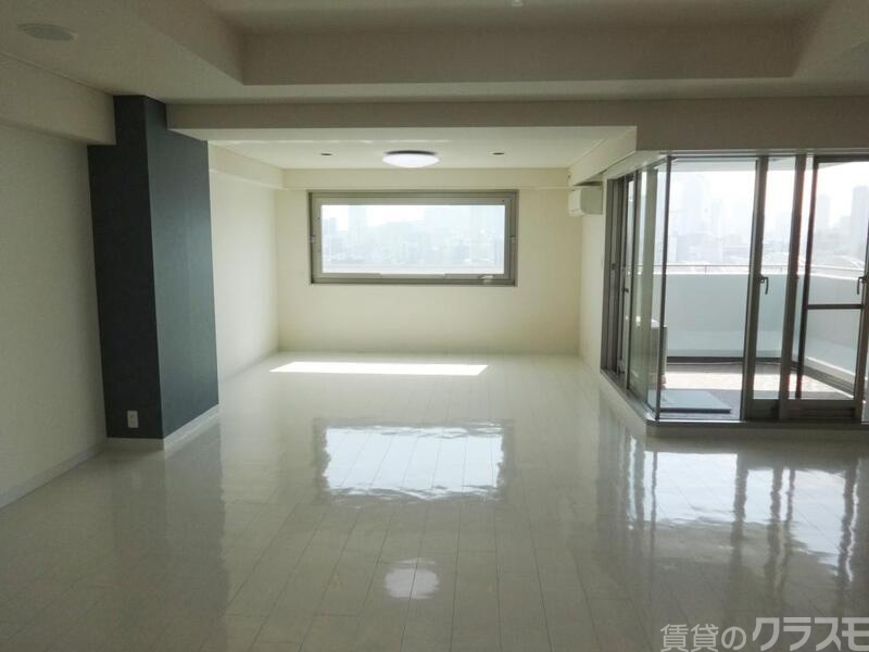 居室・リビング　開放感いっぱいですね。