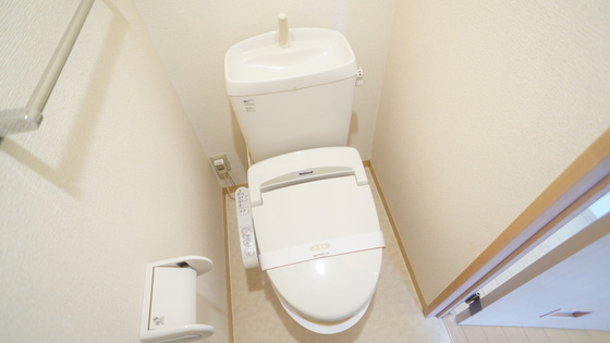 トイレ　シャワートイレ