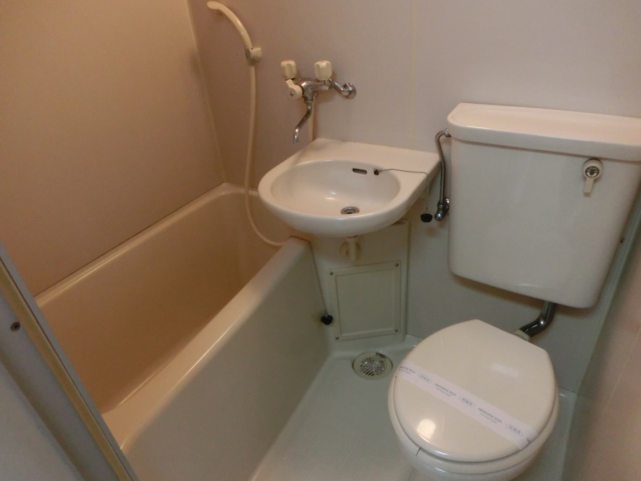 バス・シャワールーム　※写真は別のお部屋のものです。現況を優先させて頂きます。