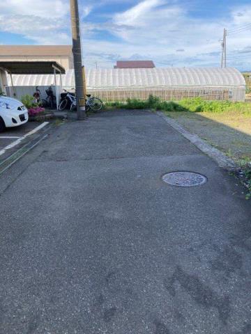 その他　前面道路（その他）まで0m
