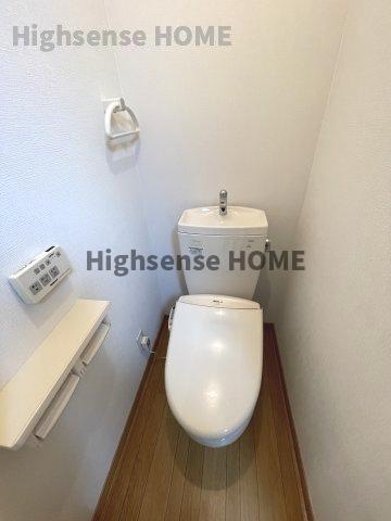 トイレ　トイレもきれいです