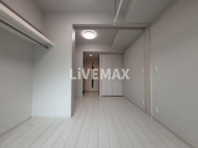 その他部屋・スペース　別号室につきフローリングが異なります。