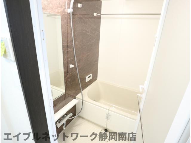 バス・シャワールーム　きれいなお風呂です