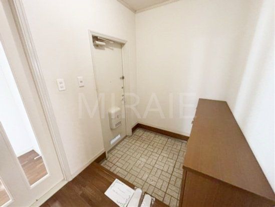 玄関　物件画像