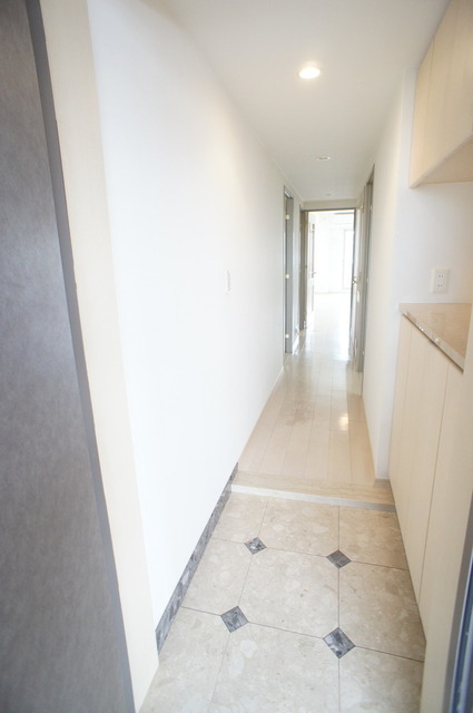 玄関　※前回募集時のお写真です。