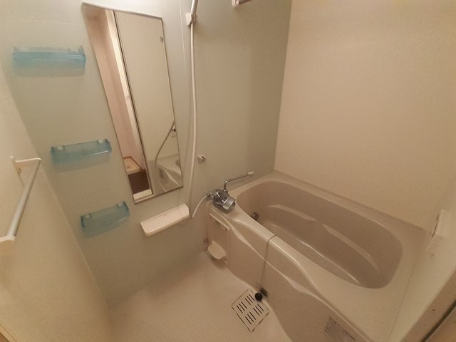 バス・シャワールーム　☆浴室乾燥・追い焚き機能が付いてます☆