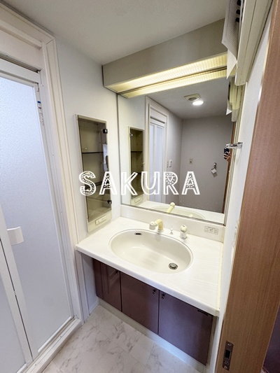 洗面設備　身支度に便利な洗面台♪