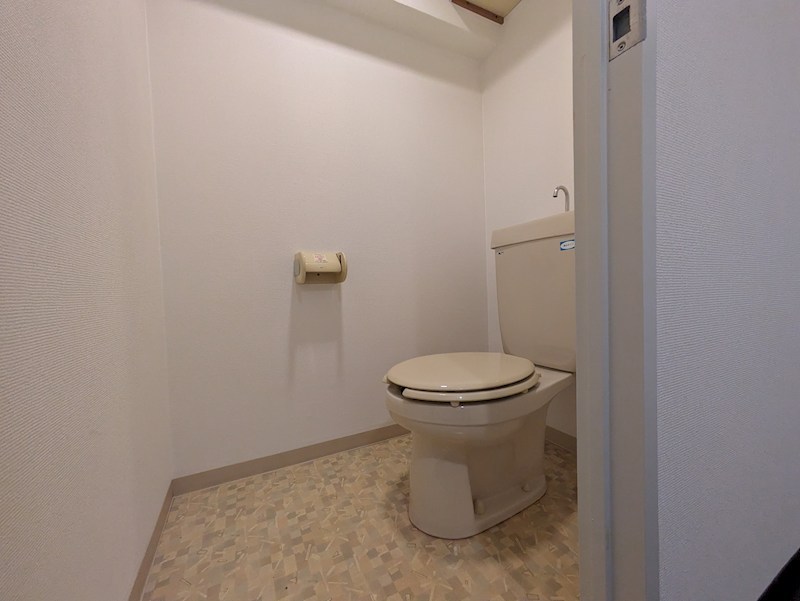AXISクオーターバレル木津山のトイレ写真