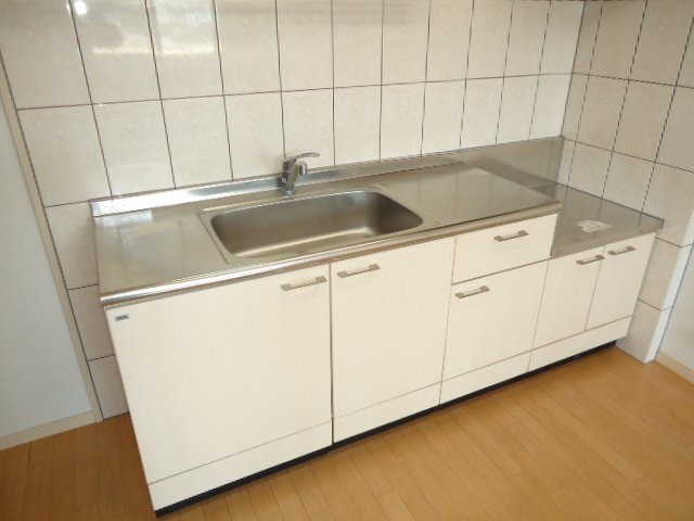 キッチン　※別号室の写真です