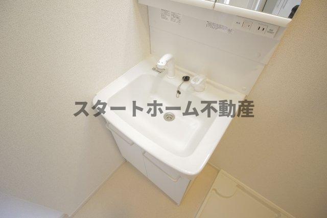 洗面設備　広い洗面スペース