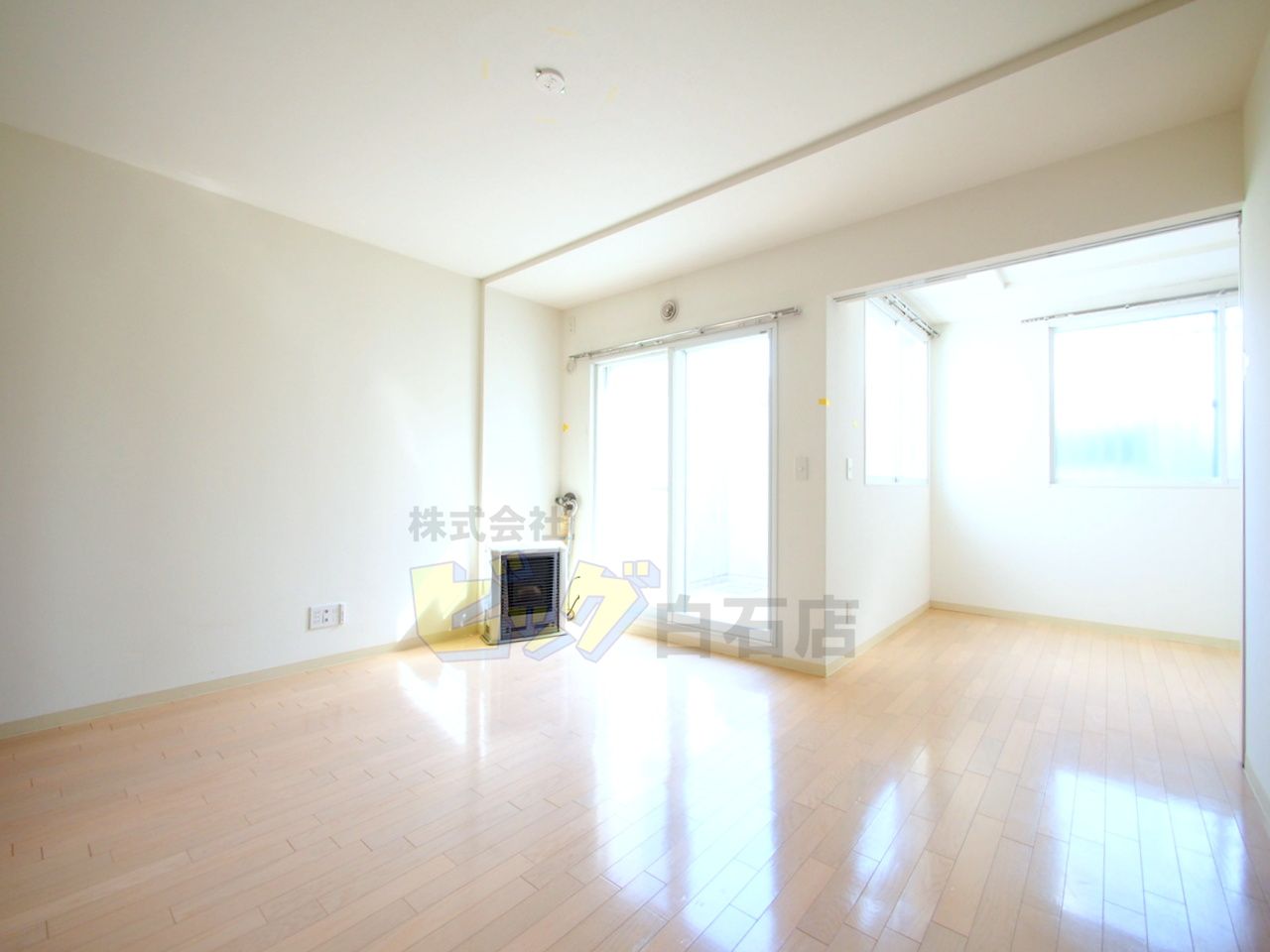 居室・リビング　日当たり良好で明るいリビングです♪